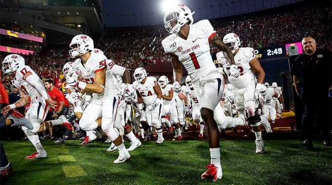 Fresno State Bulldogs vs. San Diego State Aztecs at Save Mart Center